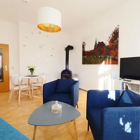 3 Raum-Wohnung mit Blick auf die Zitadelle Petersberg - DIREKT am BUGA-Gelände 2021 Erfurt Exterior foto