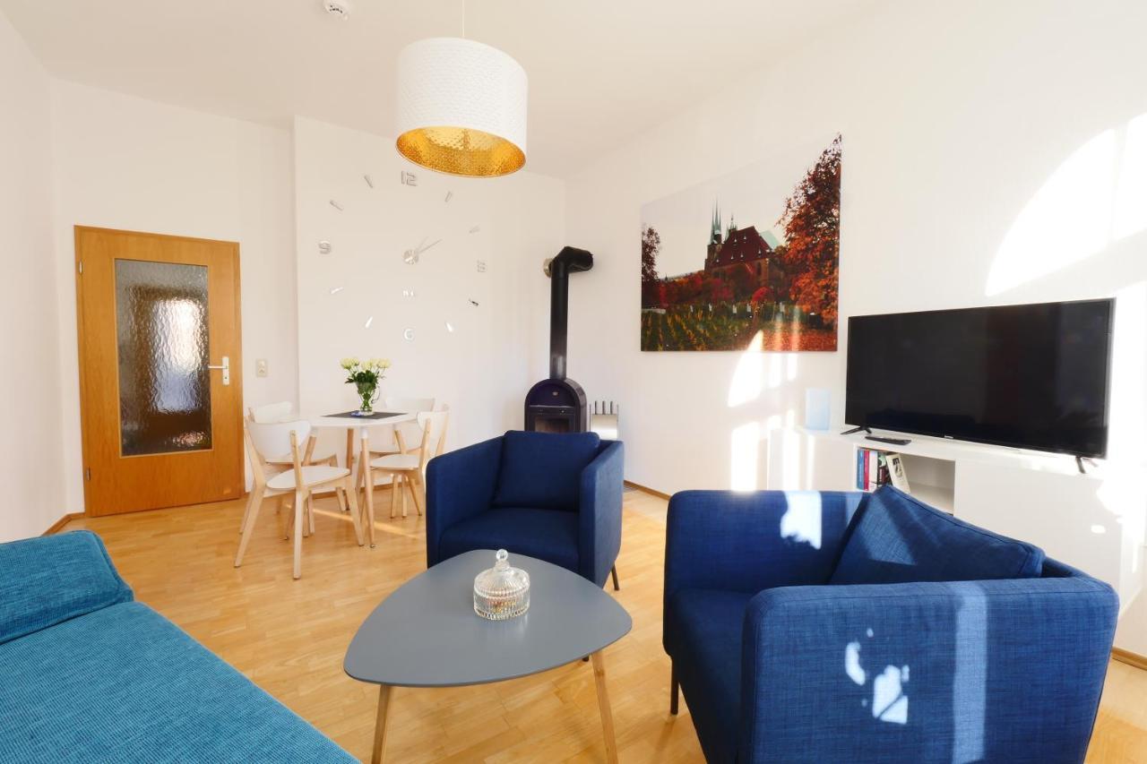 3 Raum-wohnung Mit Blick Auf Zitadelle Petersberg - Direkt Am Buga-gelände 2021 Apartment *