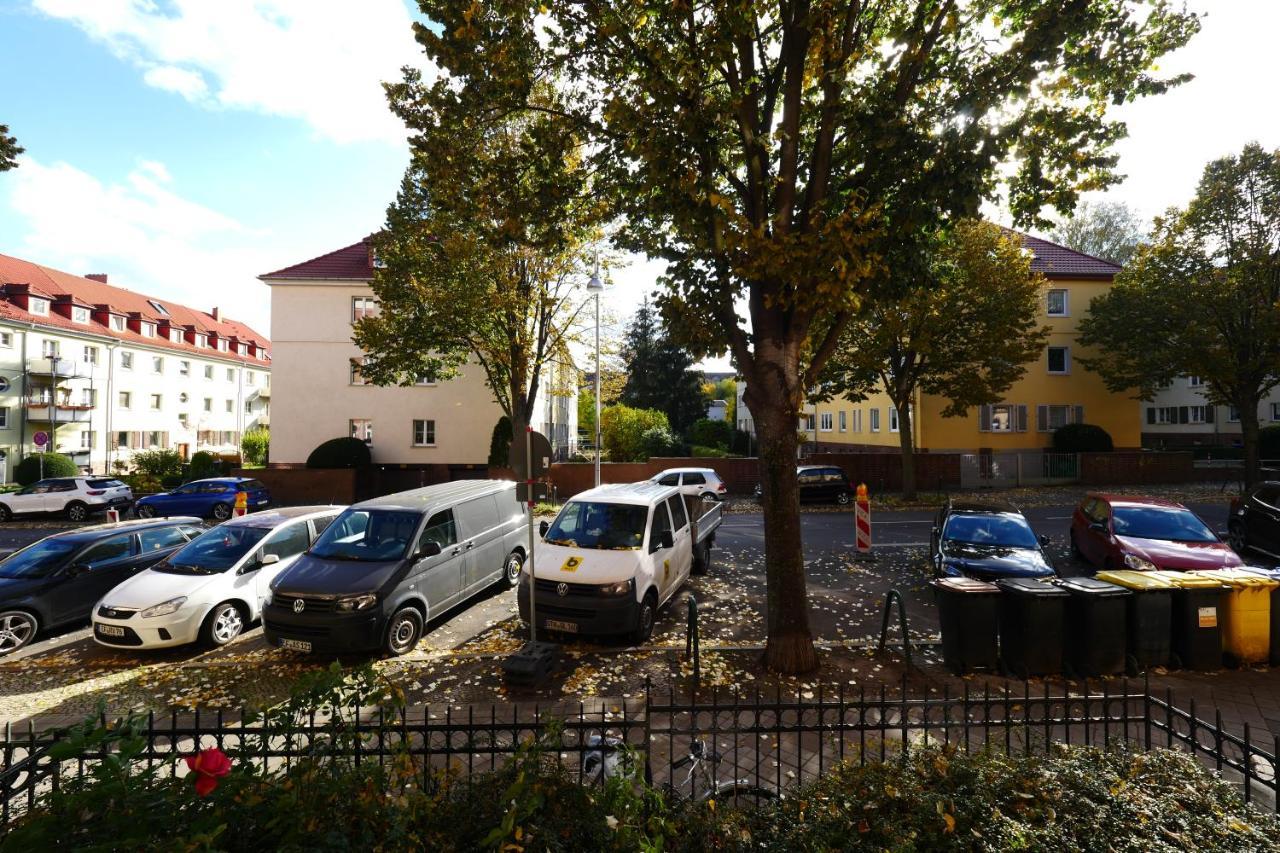 3 Raum-wohnung Mit Blick Auf Zitadelle Petersberg - Direkt Am Buga-gelände 2021 Apartment