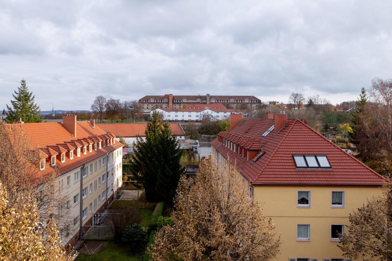 Apartment 3 Raum-wohnung Mit Blick Auf Zitadelle Petersberg - Direkt Am Buga-gelände 2021